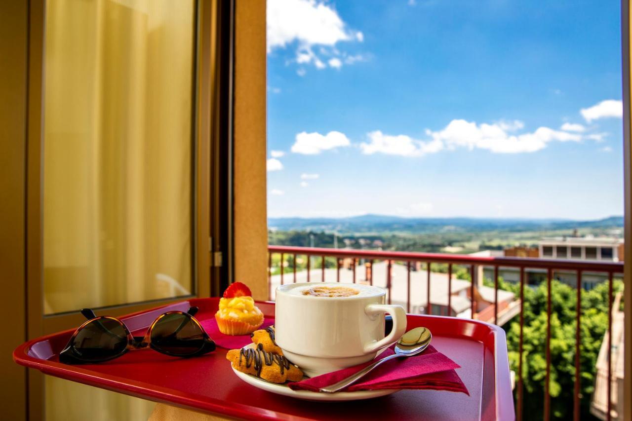 Santa Caterina Hotel & Bike Chianciano Terme Buitenkant foto